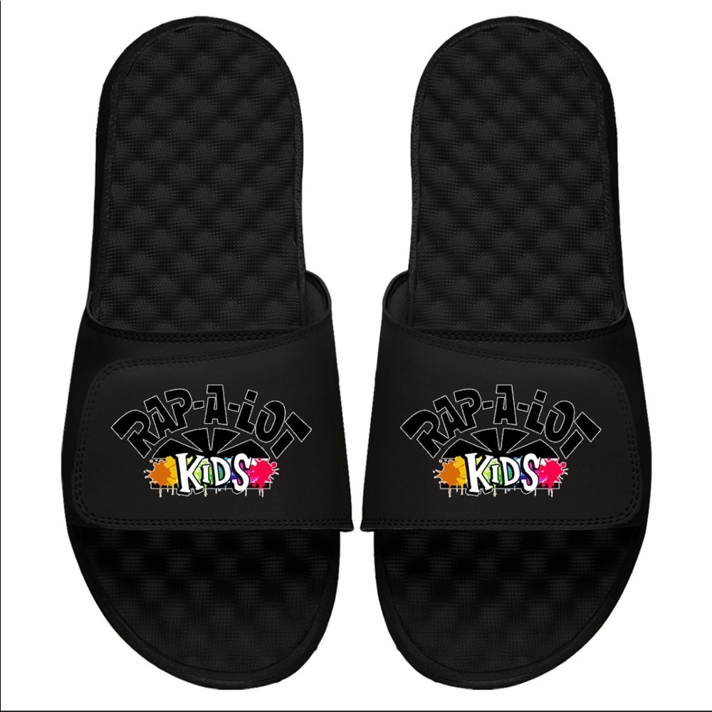 Slippers kid.. kids 1.5-6 Adults 7-12